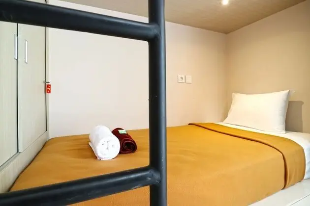 Ortak Ranzalı Oda, Karma Ranzalı Oda