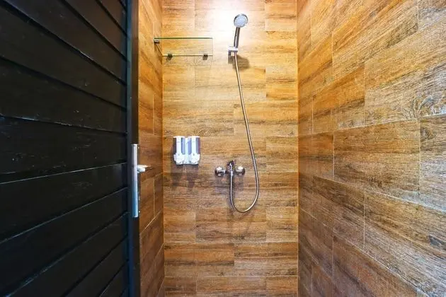 Ortak Ranzalı Oda, Karma Ranzalı Oda