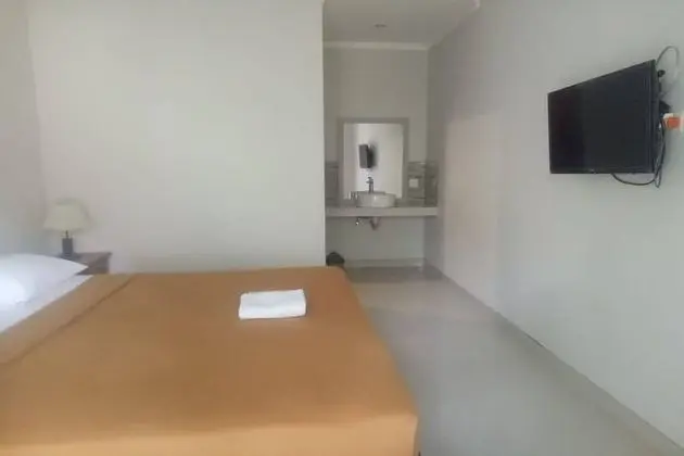 Standard Tek Büyük Yataklı Oda