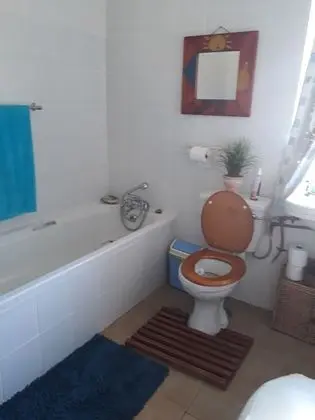 Basic İki Ayrı Yataklı Oda, Ortak Banyo