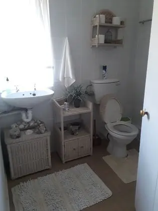 Tek Büyük Yataklı Oda, Ortak Banyo