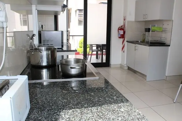 Ortak Ranzalı Oda, Sadece erkekler için, Sigara İçilmez