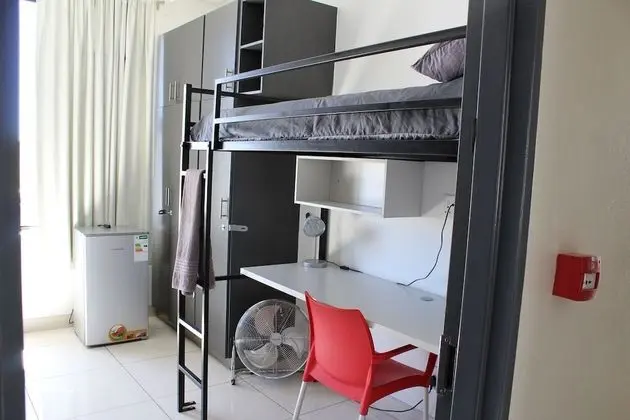 Ortak Ranzalı Oda, Sadece kadınlar için, Sigara İçilmez