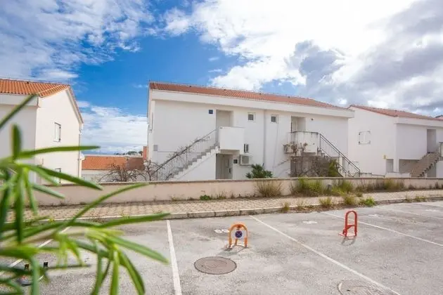 Apart Daire (Tatja - 2 bedroom apartment - A1(4+1))
