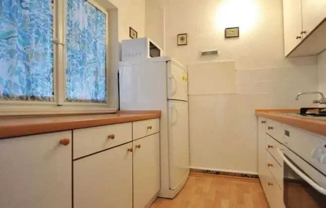 Villa (Two-Bedroom Villa with Terrace and Se)