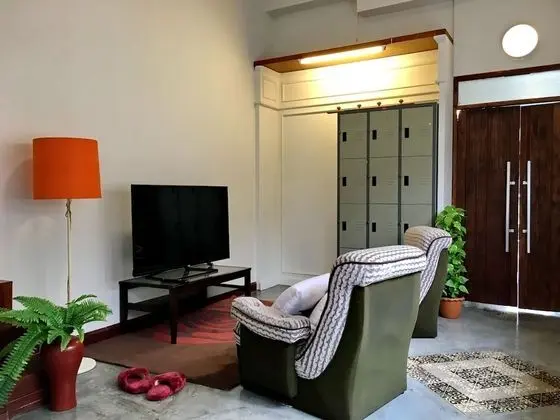 Mixed Dormitory with Shared Bathroom