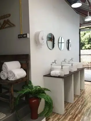 Mixed Dormitory with Shared Bathroom