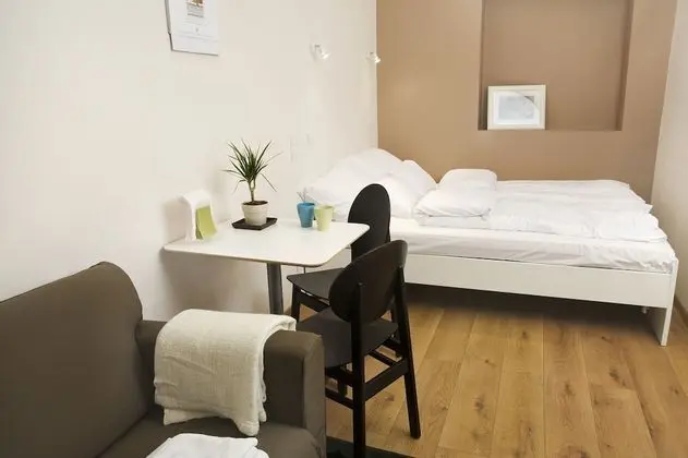 Standard Stüdyo, Avlu