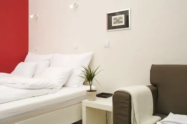 Standard Stüdyo, Avlu