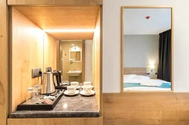 Tek Büyük Yataklı Oda (Balcony)