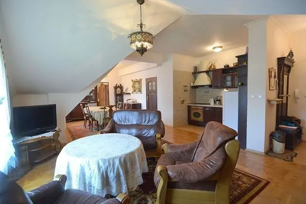 Apart Daire, 2 Yatak Odası ( Radowid 27)