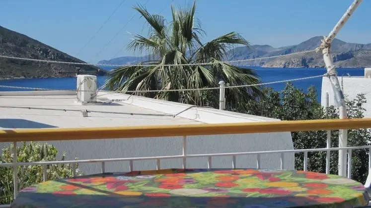 Standard Apart Daire, 3 Tek Kişilik Yatak, Balkon, Kısmi Deniz Manzaralı