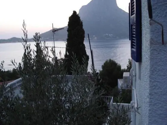 Standard Apart Daire, 3 Tek Kişilik Yatak, Balkon, Kısmi Deniz Manzaralı