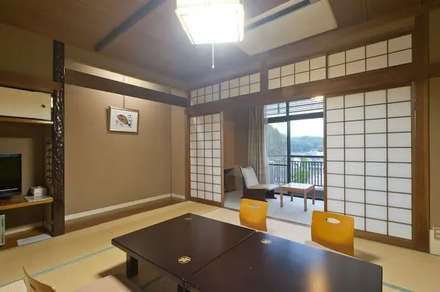 Traditional Oda (Japanese Style, Ryusenkaku)