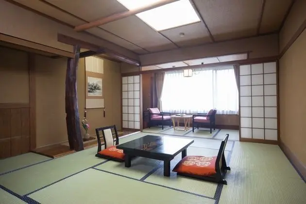 Standard Oda, Sigara İçilmez, Nehir Manzaralı (Japanese Style)