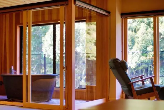 Standard Oda, Sigara İçilmez, Nehir Manzaralı (Japanese Style with Open-air-bath)