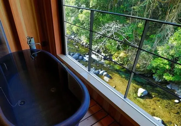 Standard Oda, Sigara İçilmez, Nehir Manzaralı (Japanese Style with Open-air-bath)