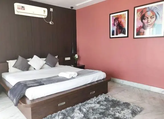 Premium Oda, 1 En Büyük (King) Boy Yatak