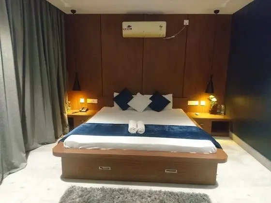 Premium Oda, 1 En Büyük (King) Boy Yatak