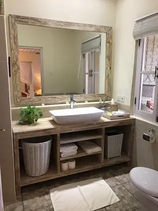 Luxury Tek Büyük Yataklı Oda, 1 Yatak Odası, Deniz Manzaralı, Denize Sıfır