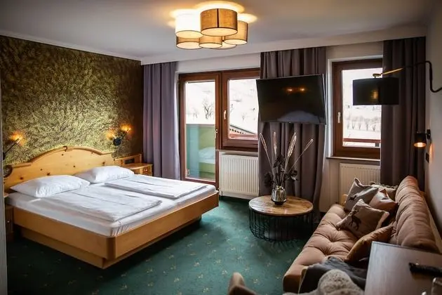 Family Tek Büyük Yataklı Oda