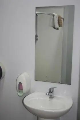 Basic Ortak Ranzalı Oda (6 bed en-suite)