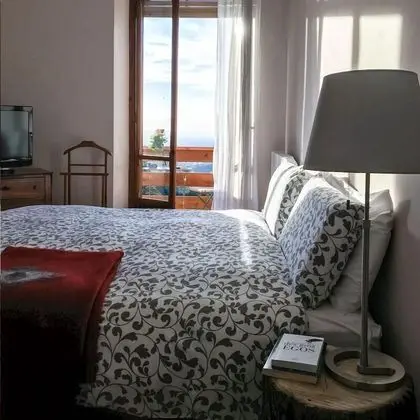 Tek Büyük Yataklı Oda, Dağ Manzaralı