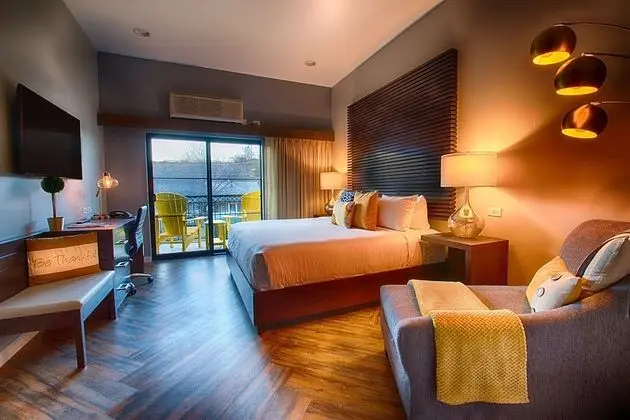 Deluxe Oda, 1 En Büyük (King) Boy Yatak