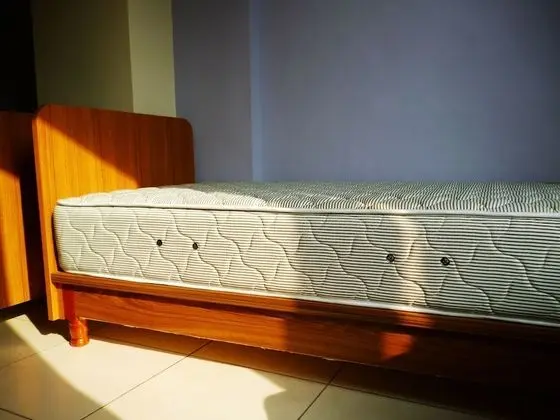 Ortak Ranzalı Oda, Sadece kadınlar için