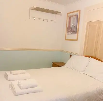 Tek Büyük Yataklı Oda, Banyolu/Duşlu