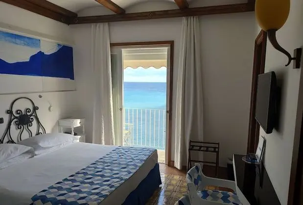 Standard Tek Büyük Yataklı Oda, Balkon, Deniz Manzaralı