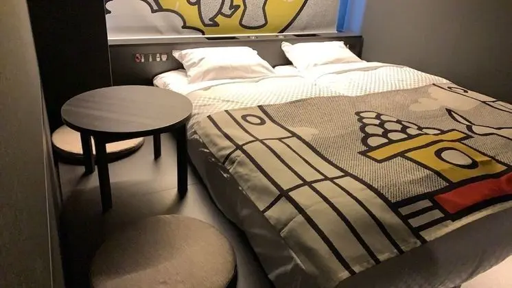 İki Ayrı Yataklı Oda, Sigara İçilmez