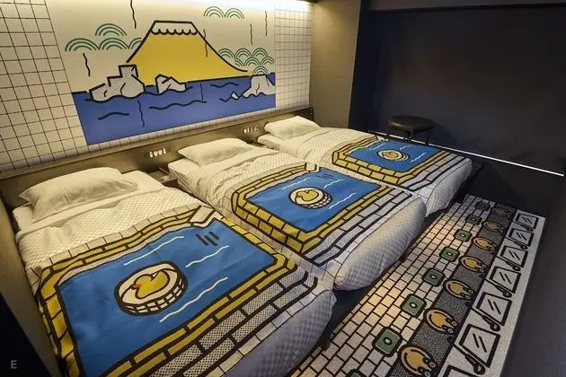 Üç Kişilik Oda, Sigara İçilmez