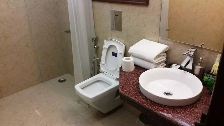 Premium Tek Büyük Yataklı Oda