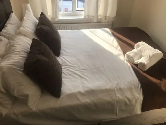 Tek Büyük Yataklı Oda