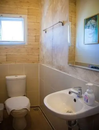 Queen Room (External Private Bathroom)