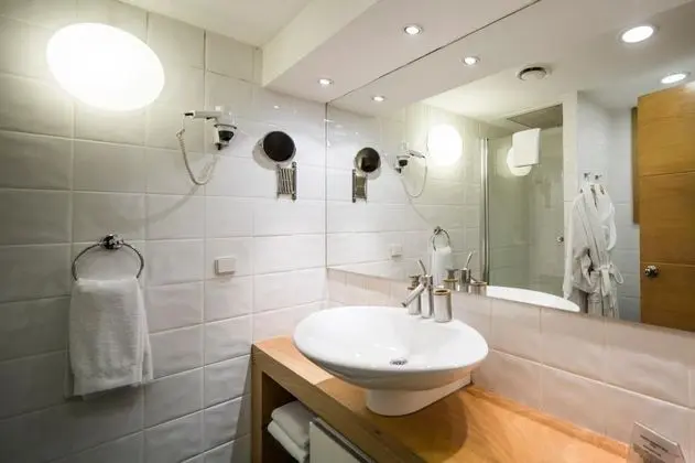 Deluxe Double Or Twin Room, Kısmi Deniz Manzaralı, Klimalı
