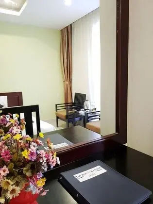 Deluxe Üç Kişilik Oda, Kısmi Deniz Manzarası