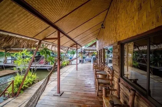 Raft Room