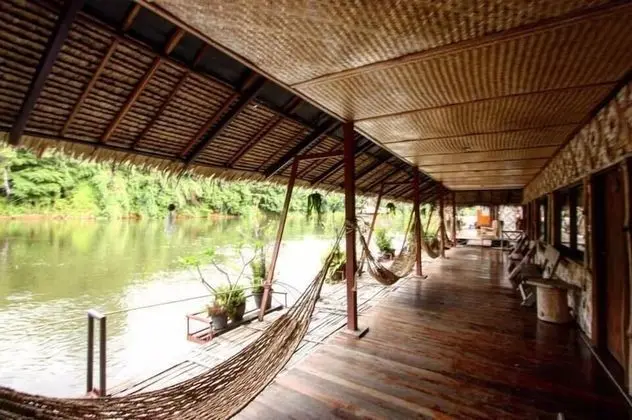Raft Room