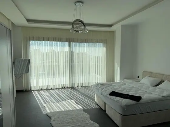 Villa - 3 Yatak Odalı, Özel Havuzlu ve Jakuzili