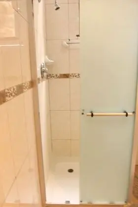 Deluxe Oda, 1 En Büyük (King) Boy Yatak