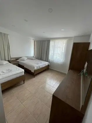 Geniş Standart Oda, Bahçe Manzaralı, Fransız Balkonlu