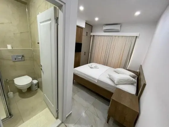 Geniş Standart Oda, Bahçe Manzaralı, Fransız Balkonlu