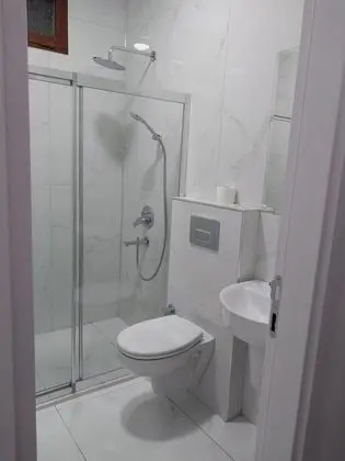 Geniş Standart Oda, Bahçe Manzaralı, Fransız Balkonlu