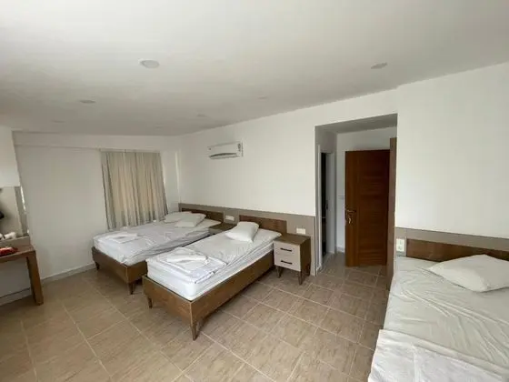 Standart Oda, Bahçe Manzaralı, Fransız Balkonlu