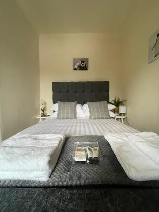 Economy Tek Büyük Yataklı Oda