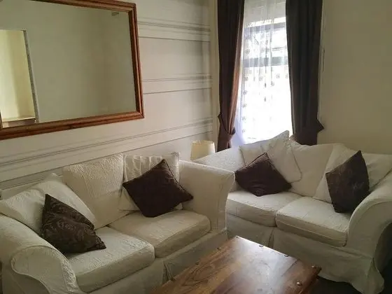 Apart Daire, Sigara İçilmez (One-Bedroom Apartment First Floor)