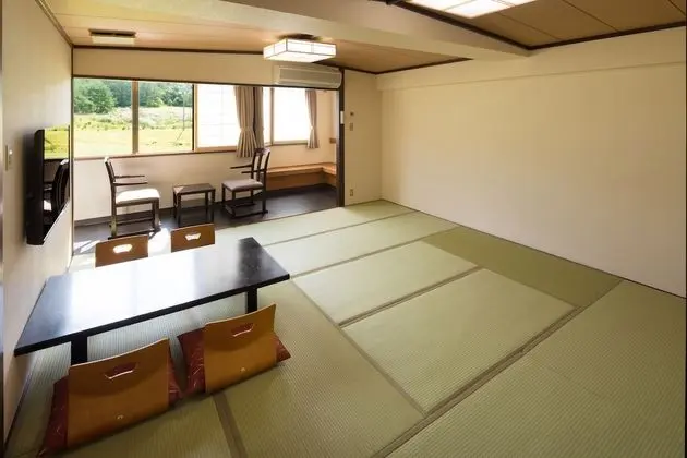 Family Oda, Sigara İçilebilir (2 Semidouble Beds + 3 Japanese Futons)