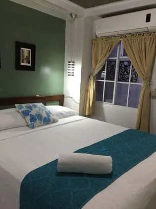 Üç Kişilik Oda